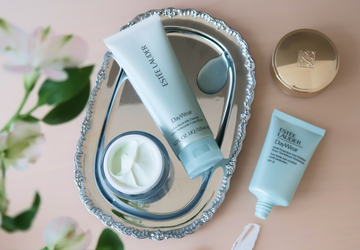 Estée Lauder DayWear – glow, skydd och balans i ett