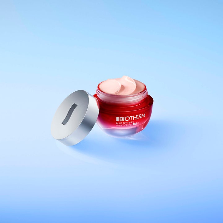 Biotherm Blue Peptides Uplift Cream SPF 30 50 ml nattkräm i röd glasburk med krämig rosa textur