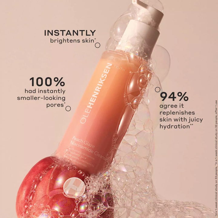 Ole Henriksen Truth Peach Cleanser 148 ml ansiktsrengöring täckt av skummande bubblor för lyster