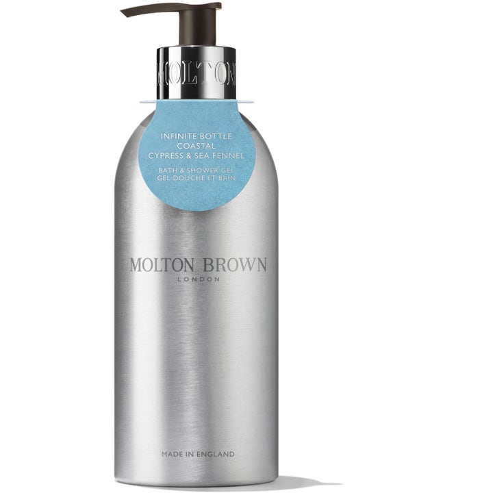Molton Brown Coastal Cypress & Sea Fennel Infinite Bottle aromatisk duschtvål cypress i silverfärgad flaska med pump