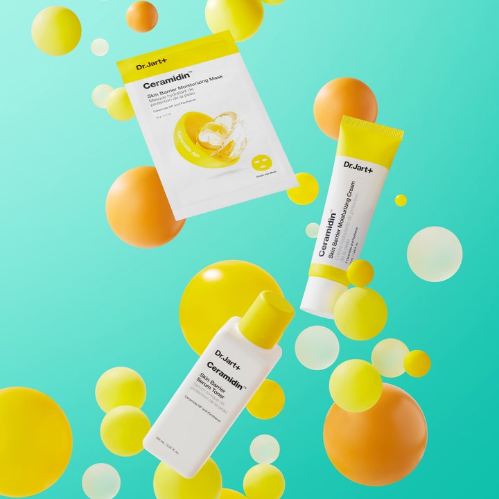 Dr.Jart+ Ceramidin Skin Barrier Moisturizing Mask 22 g fuktgivande hudbarriär mask sachet bland gula sfärer