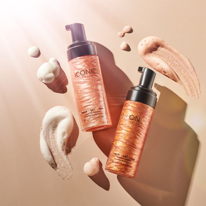ICONIC London Tanning Mousse 150 ml brun utan sol mousse ger lyster med skimrande flaskor och fluffigt skum