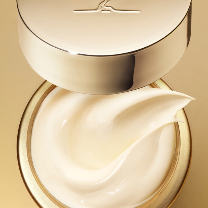Nuxe Merveillance Lift Exceptional Cream 75 ml uppstramande dagkräm med fyllig krämig textur i lyxig guldfärgad burk.