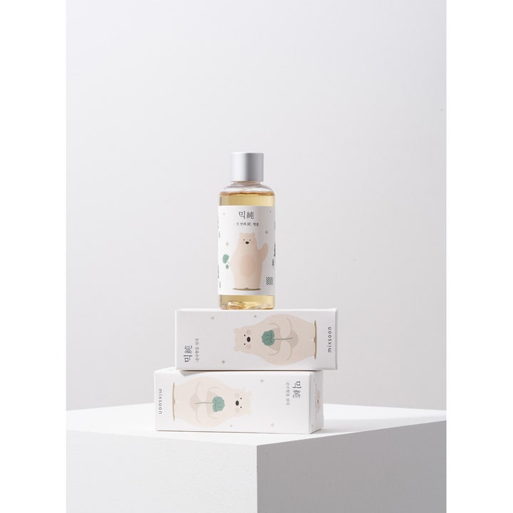 Mixsoon Soondy Centella Asiatica Essence 100 ml lugnande serum med isbjörnsmotiv på flaska och kartong
