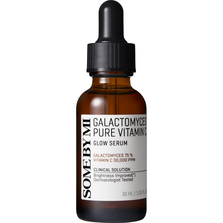 Some By Mi Galactomyces Pure Vitamin C Glow Serum 30 ml lystergivande galaktomyces serum i brun glasflaska med svart pipett