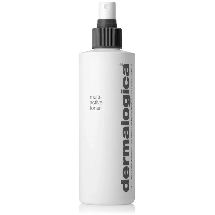 Dermalogica Multi-Active Toner 250ml alkoholfritt ansiktsvatten för känslig hud i vit sprayflaska med svart pump