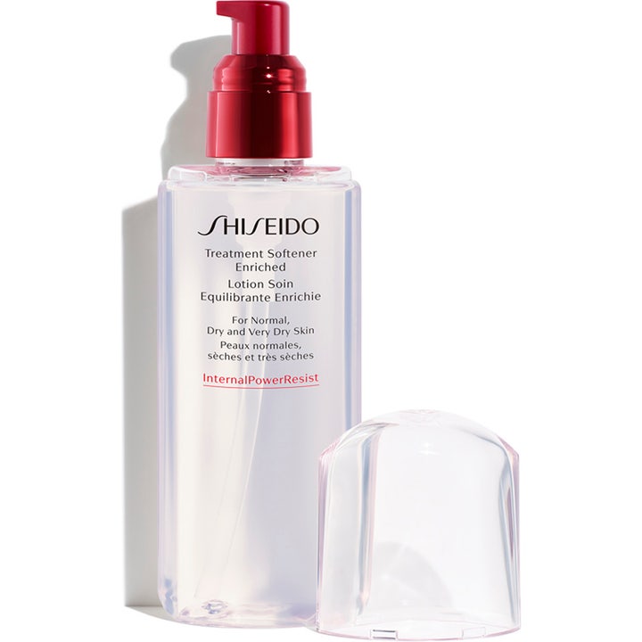 Shiseido Defend Treatment Softener Enriched 150 ml återfuktande ansiktsvatten i klar flaska med röd pump och lock