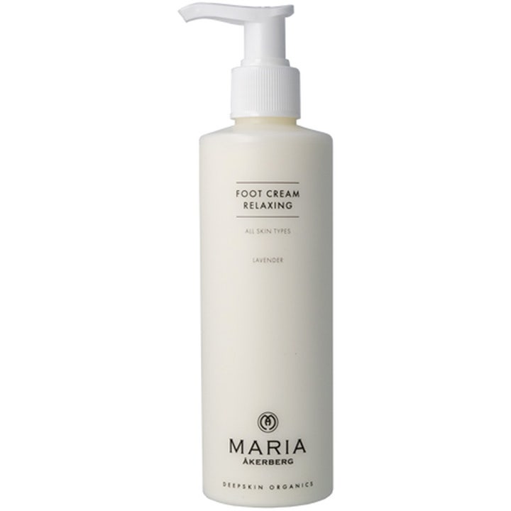 Maria Åkerberg Foot Cream Relaxing mjukgörande fotkräm med lavendel i vit plastflaska med pump.