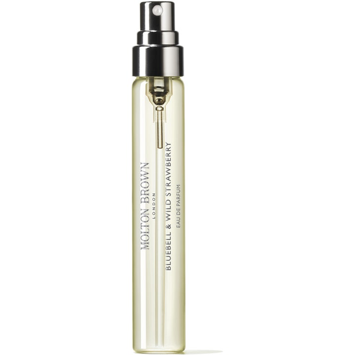 Molton Brown Bluebell & Wild Strawberry 7,5 ml blommig parfym reseförpackning i smal glasflaska med silvermunstycke