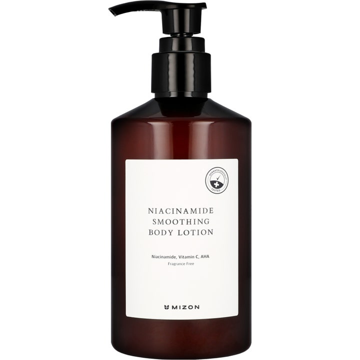 Mizon Niacinamide Smoothing Body Lotion parfymfri bodylotion med AHA och vitamin C i mörkbrun flaska med svart pump.