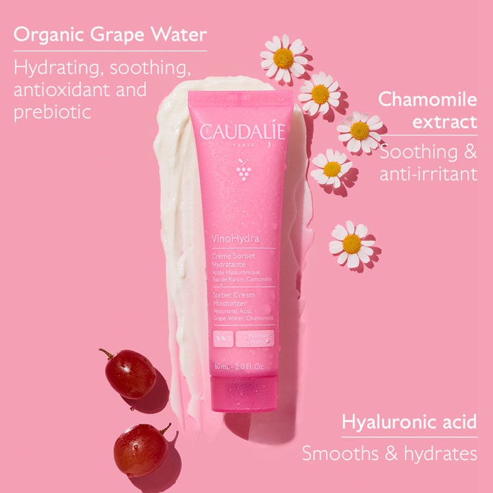 Caudalie Vinohydra Sorbet Cream 60 ml återfuktande ansiktskräm i rosa tub med vit krämig textur och vindruvor