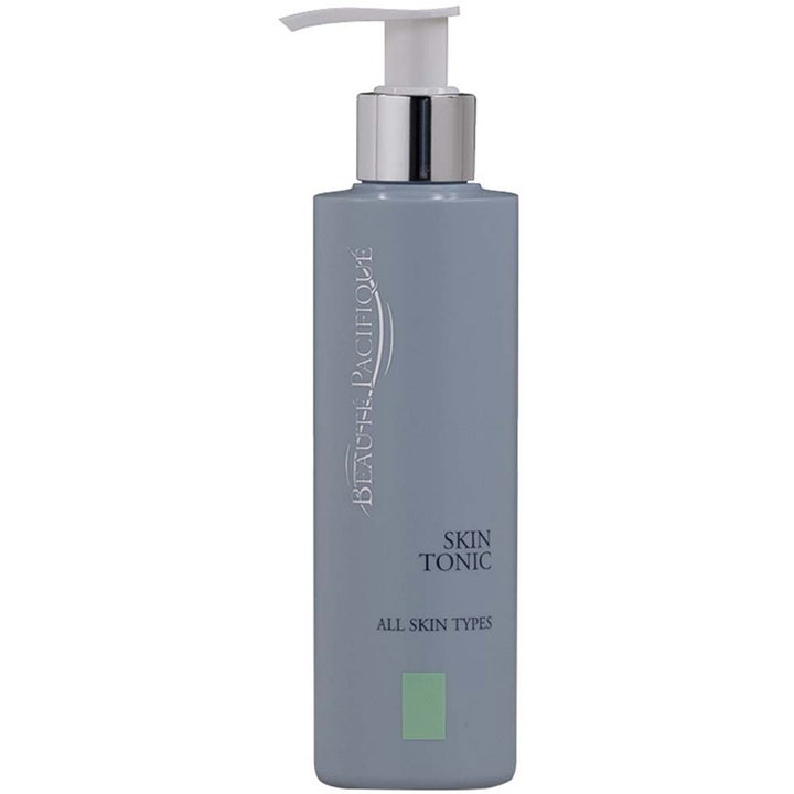 Beauté Pacifique Skin Tonic lugnande skin tonic i gråblå plastflaska med vit pump ger balanserade toner för ansiktet
