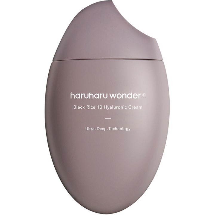 Haruharu Wonder Black Rice 10 Hyaluronic Cream hyaluronsyra ansiktskräm för djup fukt i en matt lila droppformad flaska