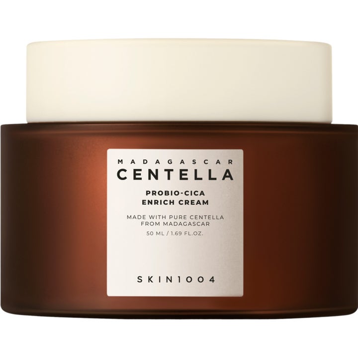 Skin1004 Madagascar Centella Probio-Cica Enrich Cream 50 ml närande ansiktskräm i mörkbrun frostad burk med vitt lock