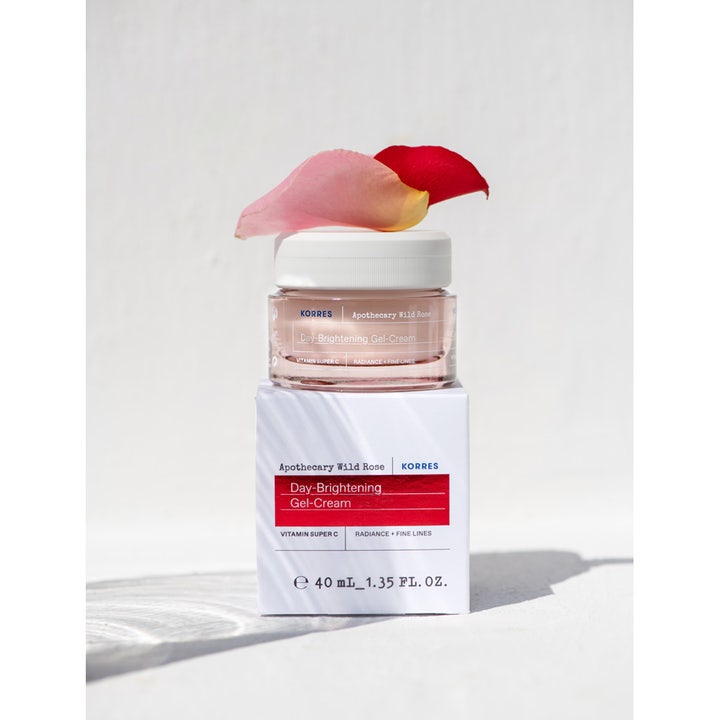 KORRES Apothecary Wild Rose Gel-Cream 40 ml fuktgivande vitamin C hudvård i glasburk dekorerad med rosenblad