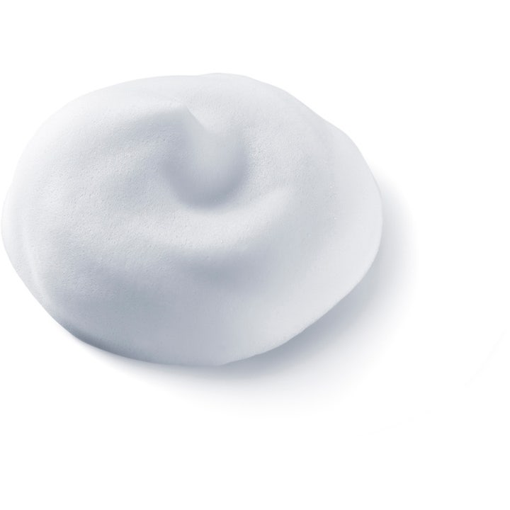 Shiseido Defend Extra Rich Cleansing Milk 125 ml extra rik rengöringsmjölk med mjukt vitt krämigt skum