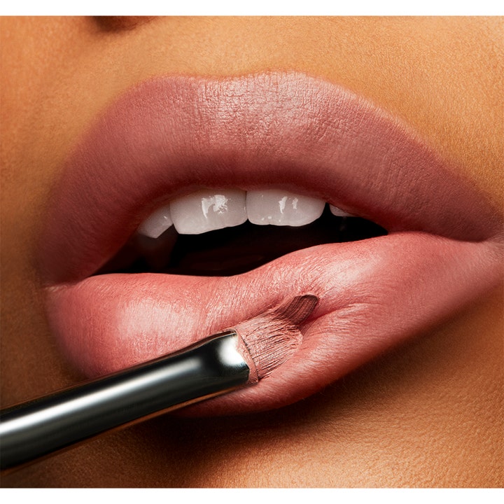 Love Me Lipstick