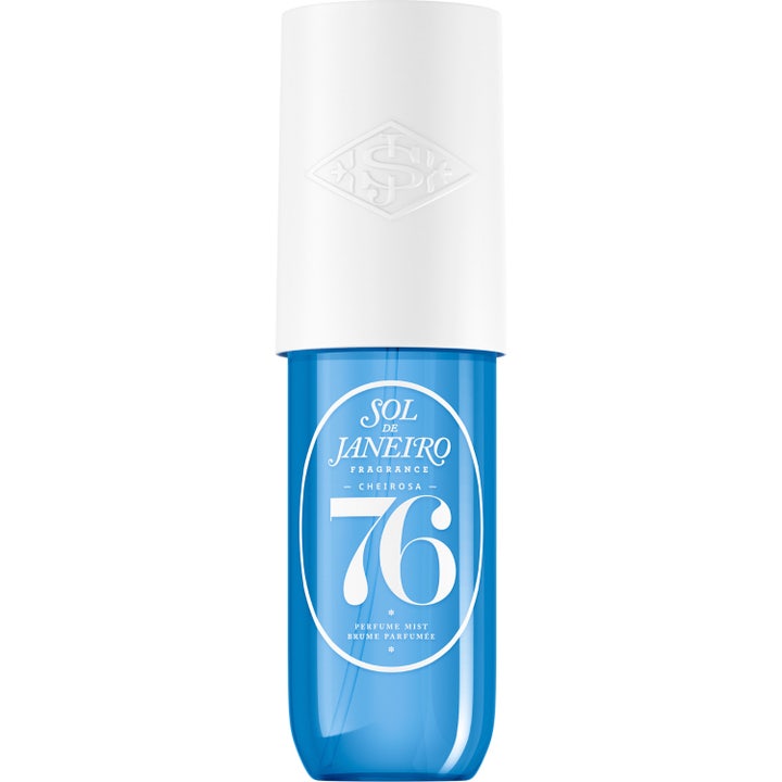 Sol de Janeiro Cheirosa 76 Perfume Mist 90 ml väldoftande parfym i blå plastflaska med vitt lock och vit dekor