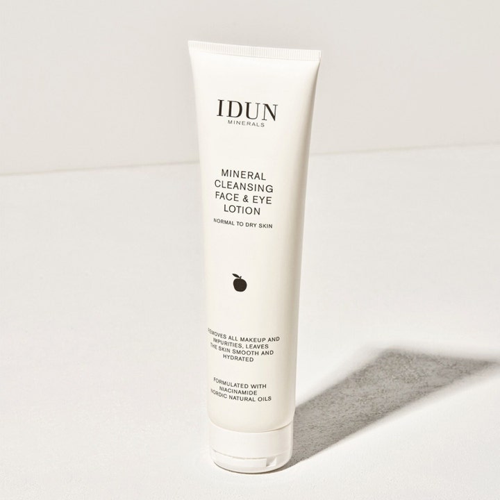 IDUN Minerals Cleansing Lotion 150 ml återfuktande ansiktsrengöring niacinamid i vit tub för torr hy