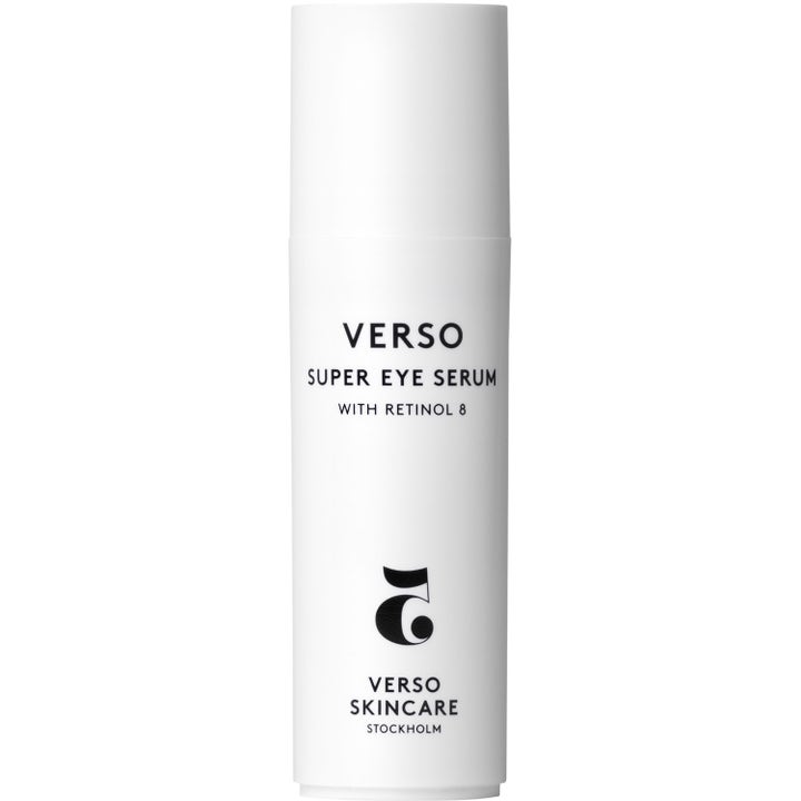 Verso Super Eye Serum stärkande ögonserum med Retinol 8 i en minimalistisk vit cylinderformad pumpflaska