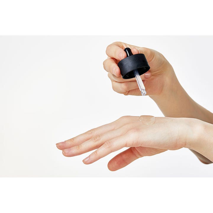 COSRX The Hyaluronic Acid 3 Serum 20 ml hyaluronsyraserum med klar gelkonsistens som appliceras med pipett