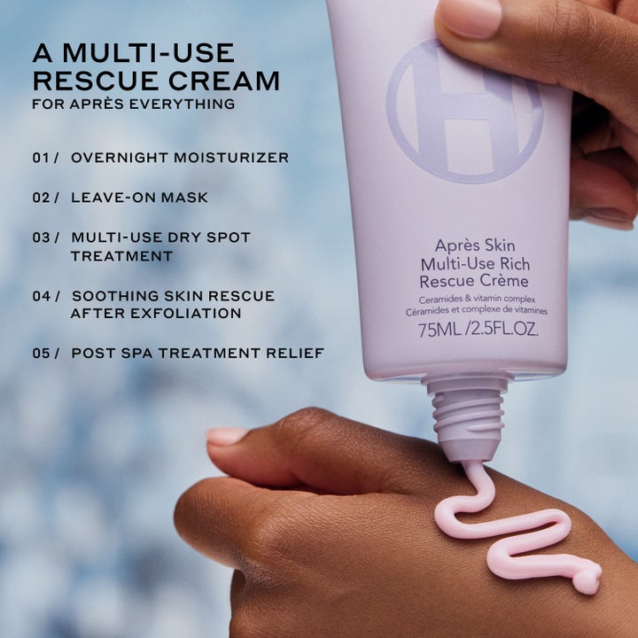 Ole Henriksen Strength Aprés-Skin 75 ml återfuktande ansiktskräm i lila tub med krämig rosa textur på handen