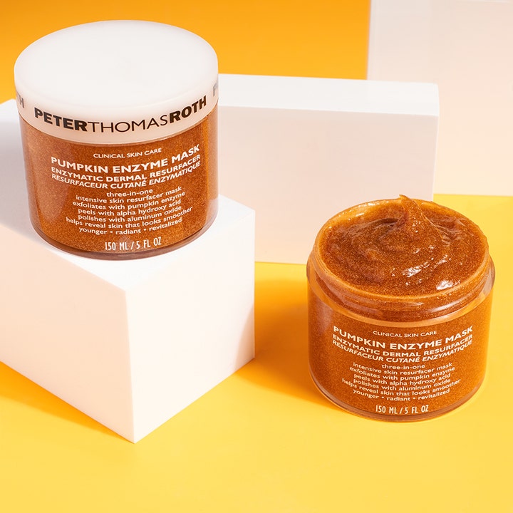 Peter Thomas Roth Pumpkin Enzyme Mask 150 ml exfolierande ansiktsmask med orange kornig textur i en öppnad burk