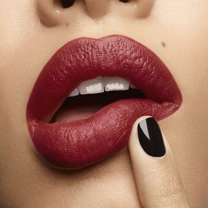 The Slim Velvet Radical Lipstick