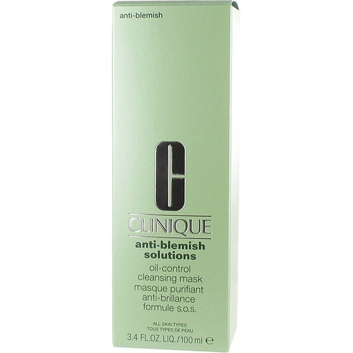 Clinique Anti-Blemish Solutions 100 ml djuprengörande ansiktsmask i en ljusgrön ytterförpackning av papp.