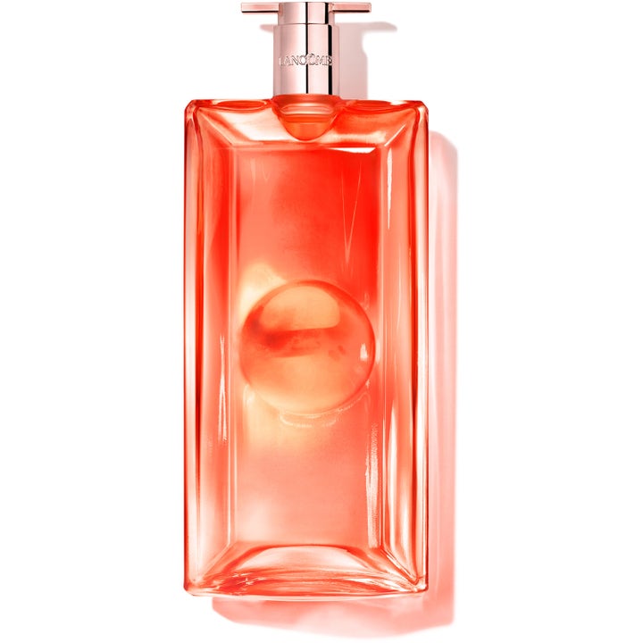 Lancôme Idôle Peach’N Roses 100 ml damparfym i tunn korallfärgad glasflaska med roséguldfärgad pump