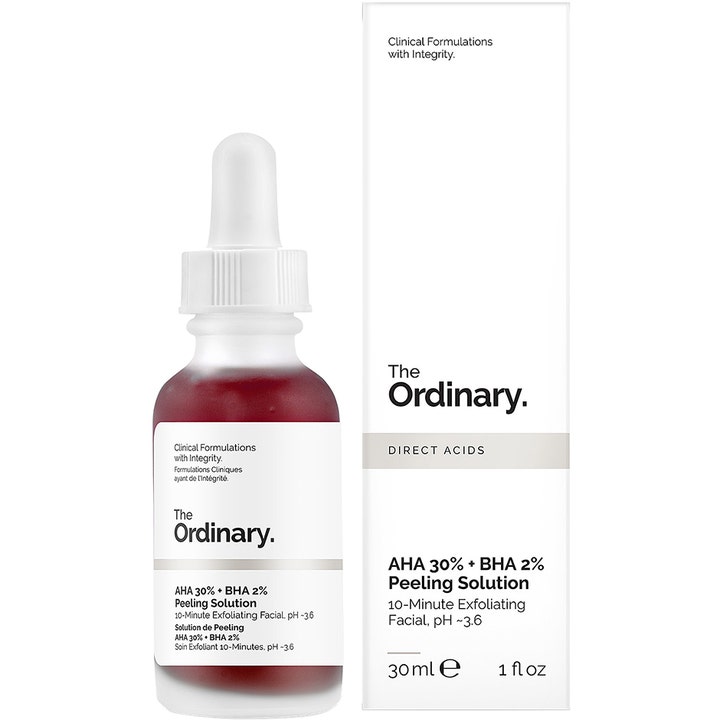 The Ordinary AHA 30% + BHA 2% Peeling Solution 30 ml kemisk peeling aha bha i glasflaska med röd formula bredvid vit kartong.