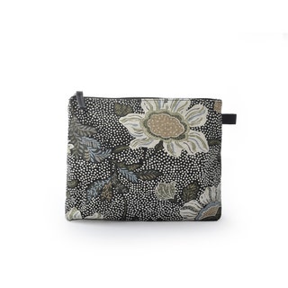 Ceannis Cosmetic Medium Flower Linen