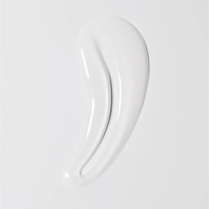 Jorgobé AHA Exfoliator 50 ml exfoliator och aha peeling anti-rynkor i en mjuk krämig vit textur.