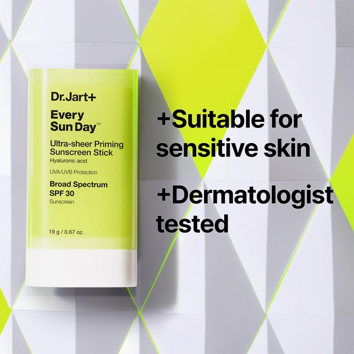Dr.Jart+ Every Sun Day Priming Sunscreen Stick 19 g är ett dr jart solstift i limegrön hylsa för känslig hud.
