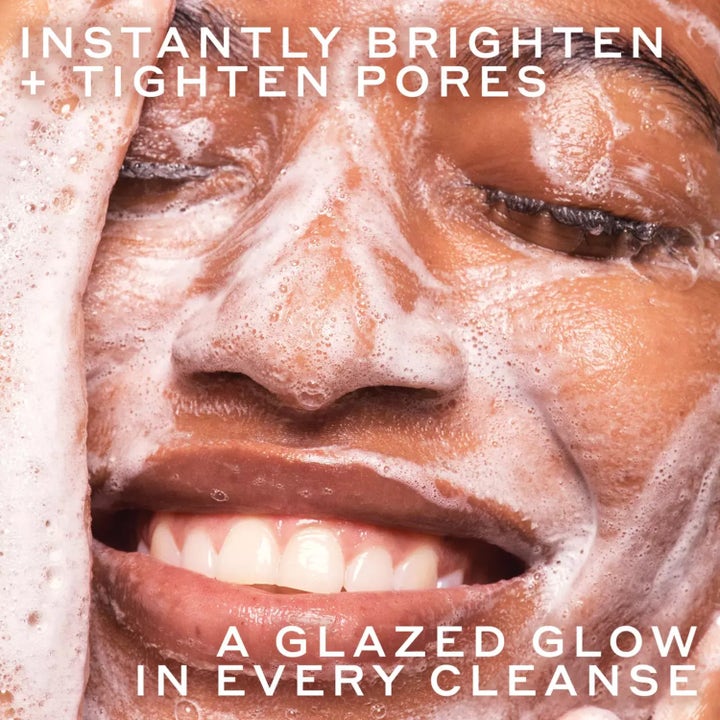 Ole Henriksen Truth Peach Cleanser 148 ml lystergivande rengöringsgel som löddrar på huden och drar ihop porer