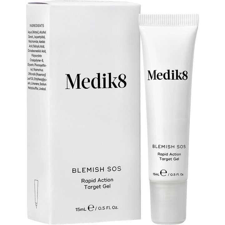 Medik8 Blemish SOS 15 ml akne behandling i vit tub och ytterkartong med effektiv salicylsyra mot finnar.