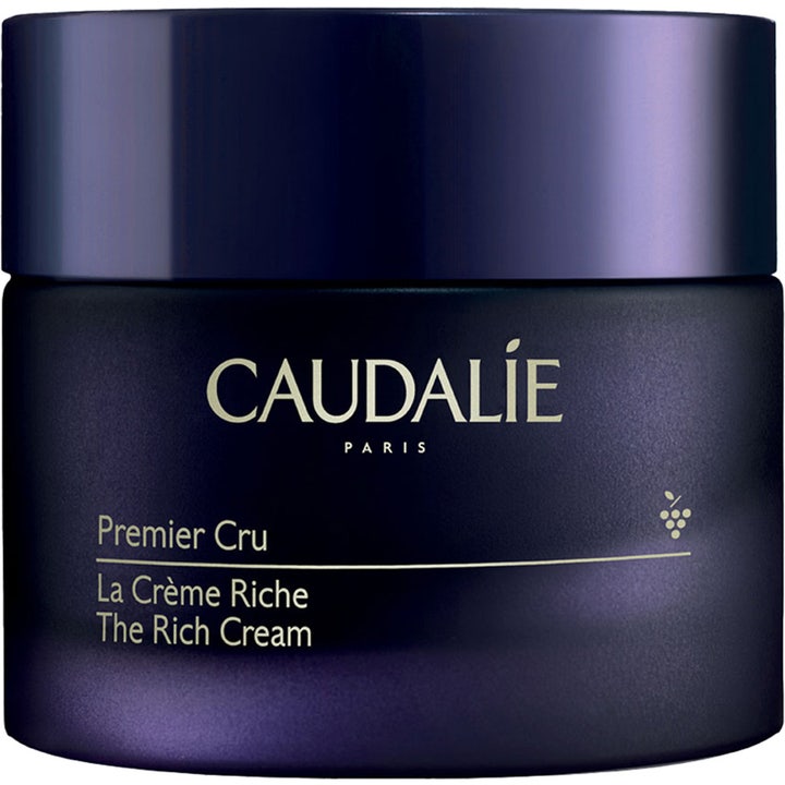 Caudalie Premier Cru The Rich Cream 50 ml närande ansiktskräm i mörklila frostad glasburk med lyxiga gulddetaljer