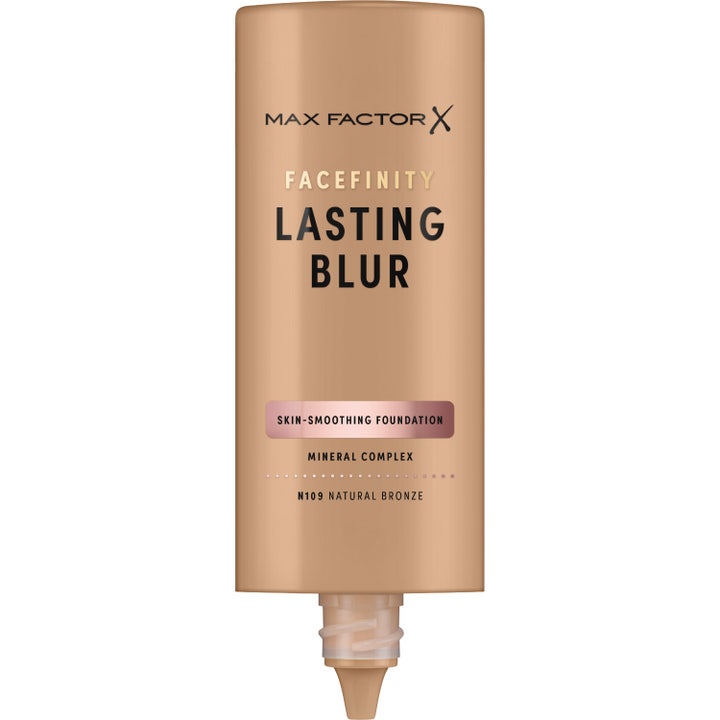 Facefinity Lasting Blur Foundation