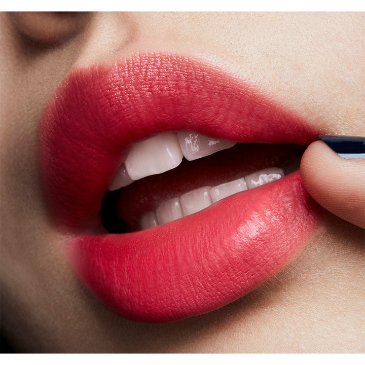 Love Me Lipstick