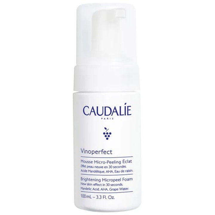Caudalie Vinoperfect Brightening Micropeel Foam 100ml mandelsyra ansiktsbehandling för lyster i vit pumpflaska