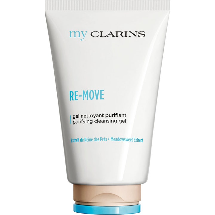 My Clarins RE-MOVE 125 ml clarins rengöringsgel för fet hud i vit tub med ljusblå text och beige lock med blå bas