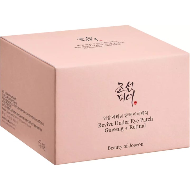 Beauty of Joseon Revive Under Eye Patch Ginseng + Retinal 93 g återfuktande eye patches i en ljusrosa ytterförpackning