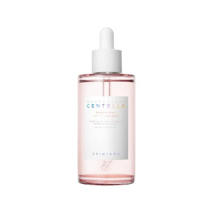 SKIN1004 Madagascar Centella Poremizing Fresh Ampoule 100 ml porminimerande serum i glasflaska med ljusrosa vätska