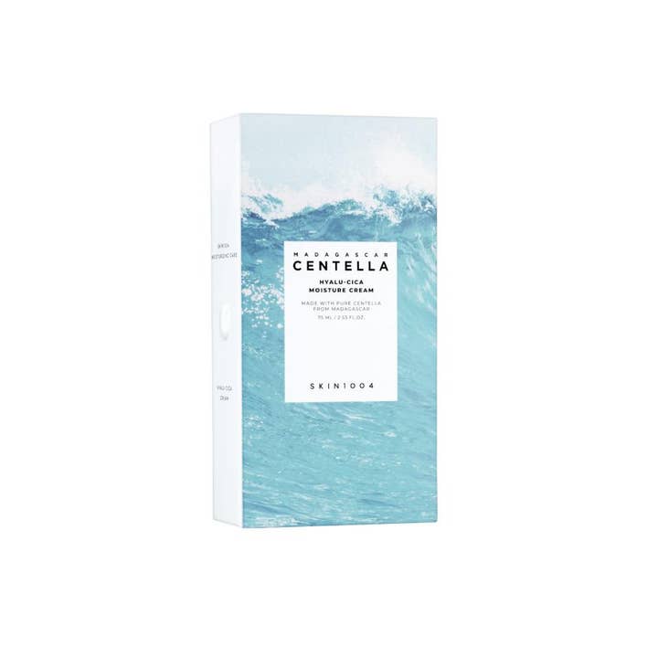 SKIN1004 Madagascar Centella Hyalu-Cica Moisture Cream 75 ml återfuktande ansiktskräm i kartong med blått vågmönster