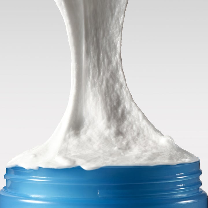 Dr. Ceuracle Hyal Reyouth Melting Foaming Balm 100 ml återfuktande ansiktsrengöring med vit stretchig kräm i blå burk