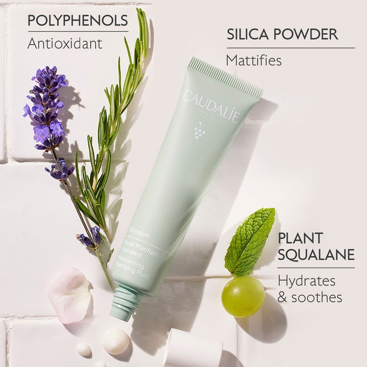Caudalie Vinopure 40 ml oljereglerande fuktkräm fet hud i grön tub med rosmarin, lavendel och mattande silica powder.