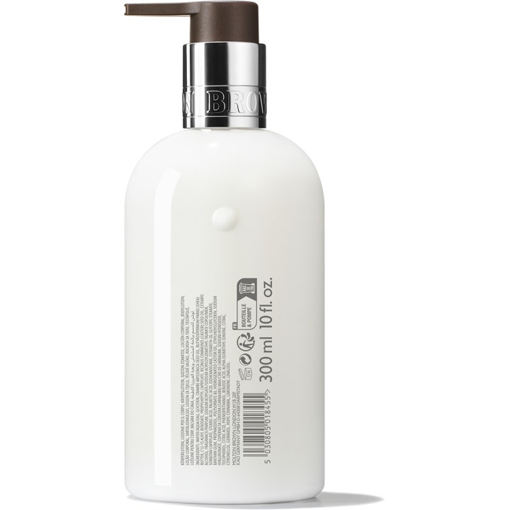 Molton Brown Graceful Apricot & Freesia Body Lotion 300 ml parfymerad lyxlotion baksida av vit flaska med ingredienslista