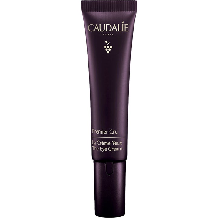Caudalie Premier Cru The Eye Cream 15 ml anti-age ögonkräm mot rynkor i en elegant mörklila tub med gulddetaljer.