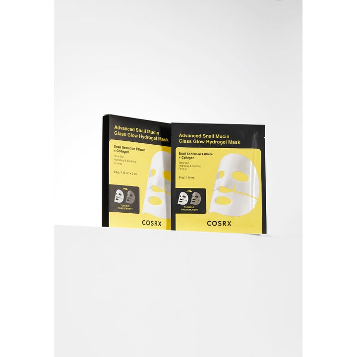COSRX Advanced Snail Mucin Glass Glow Hydrogel Mask 3 st ger lyster i svart och gul förpackning med snigelslem.