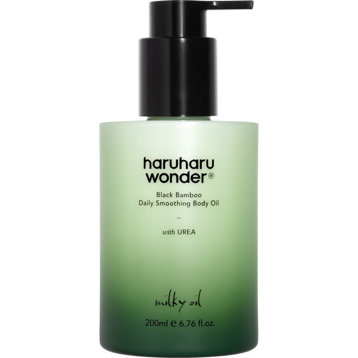 Haruharu Wonder Black Bamboo Daily Smoothing Body Oil 200ml utslätande kroppsolja i grönfrostad flaska med svart pump